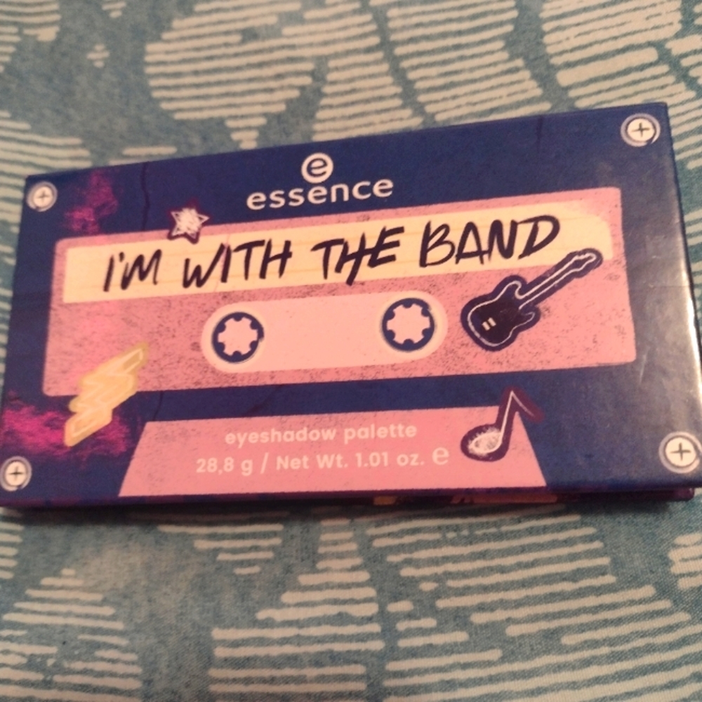 Essence Eyeshadow Palette